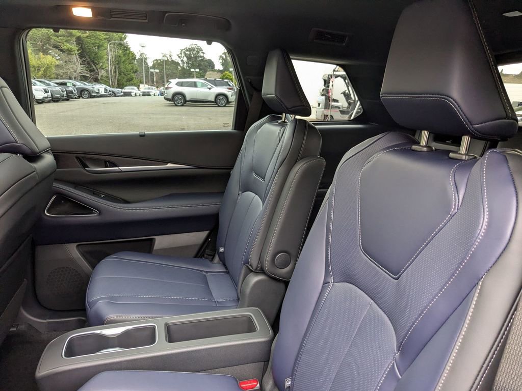 New 2026 INFINITI QX60 Sport image 25