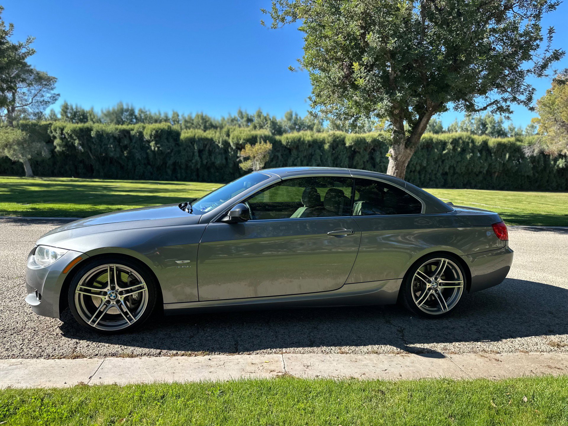 Used 2013 BMW 335is Convertible image 4