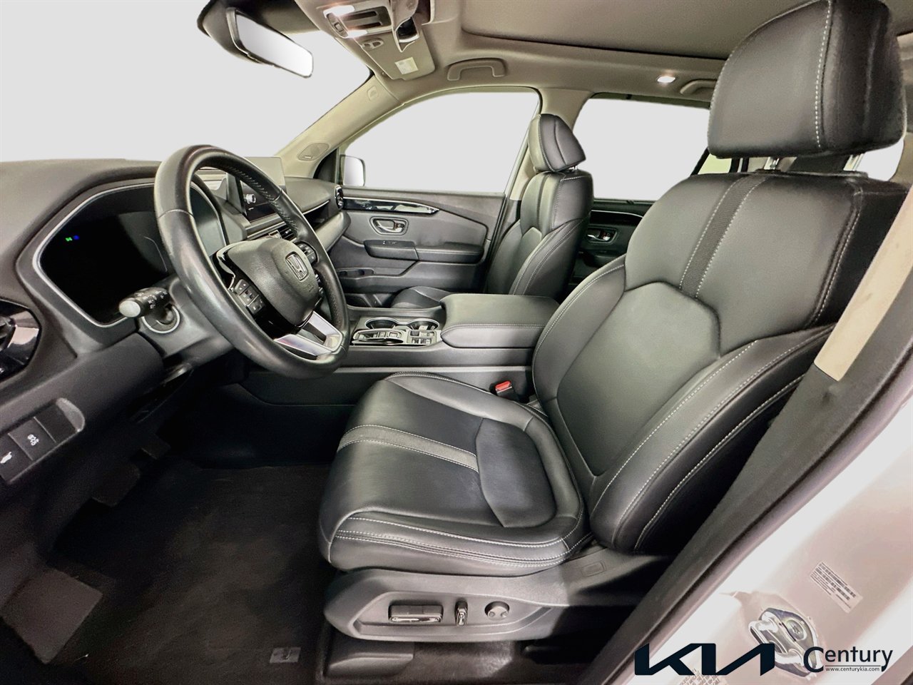 Used 2023 Honda Pilot Touring image 21