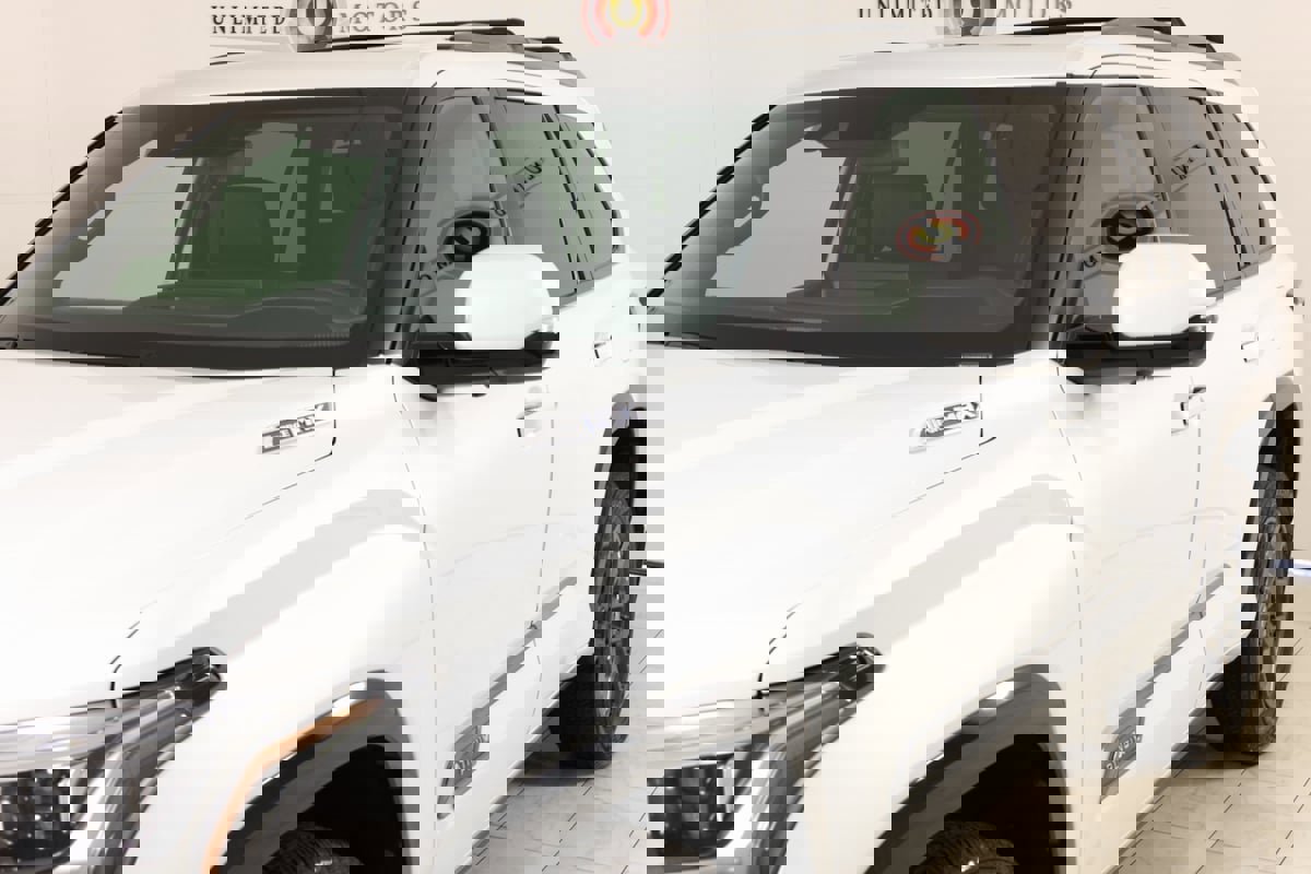 Used 2025 Toyota Sequoia Platinum image 53