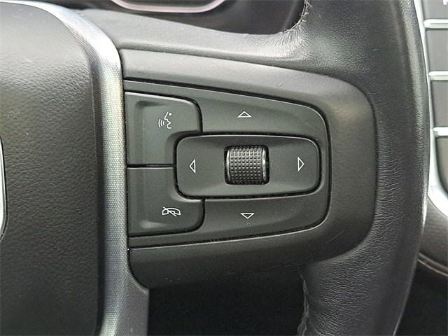 Used 2021 GMC Yukon XL SLT w/ SLT Premium Package image 21