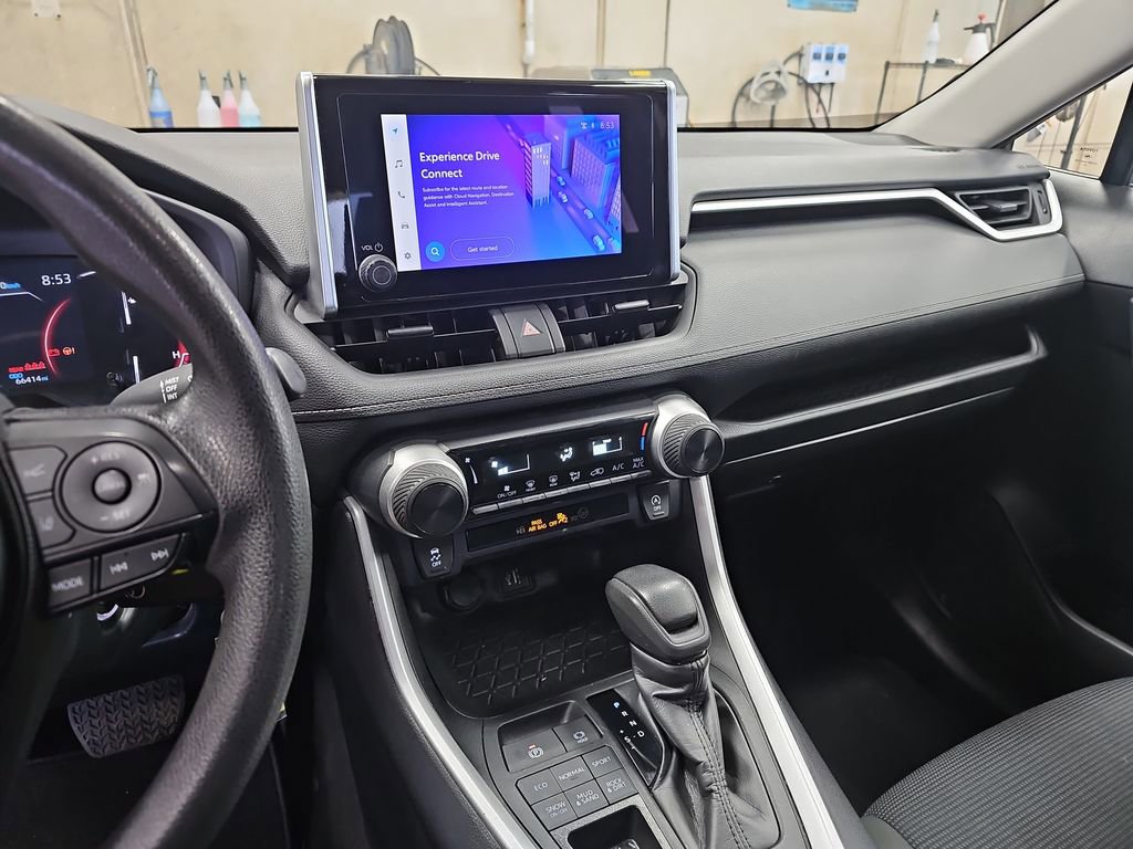Used 2024 Toyota RAV4 LE AWD/4WD image 19