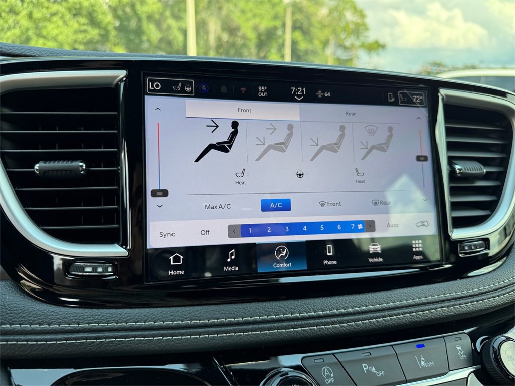 New 2026 Chrysler Pacifica Select image 29