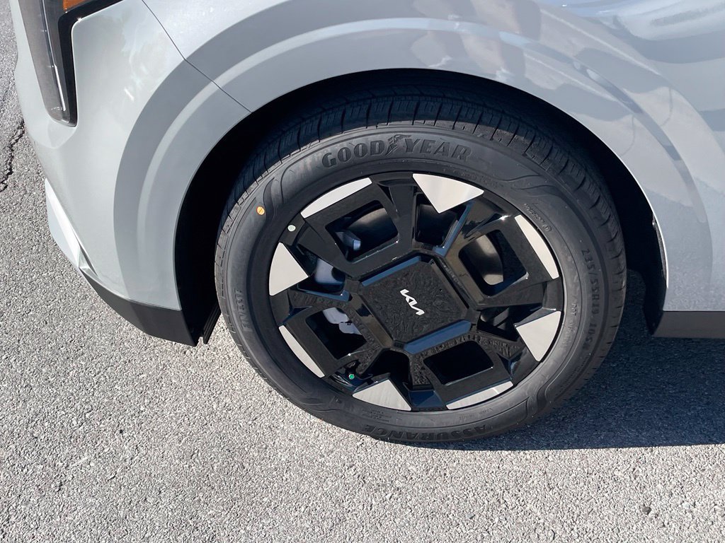 New 2027 Kia Carnival EX FWD image 33
