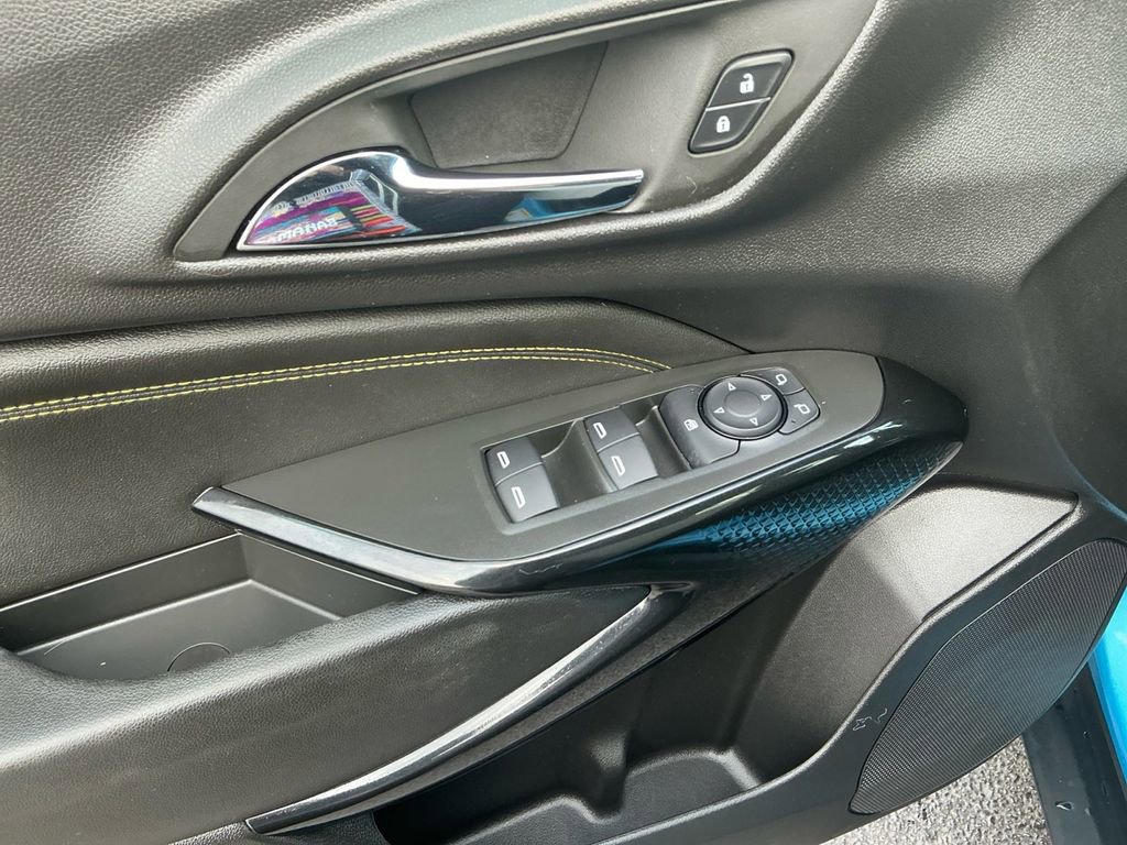 Used 2025 Chevrolet Trax ACTIV w/ Driver Confidence Package image 16