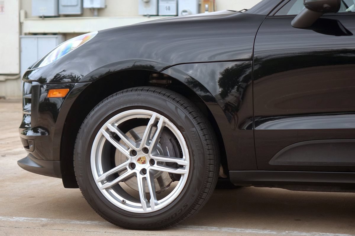 Used 2019 Porsche Macan AWD/4WD image 23
