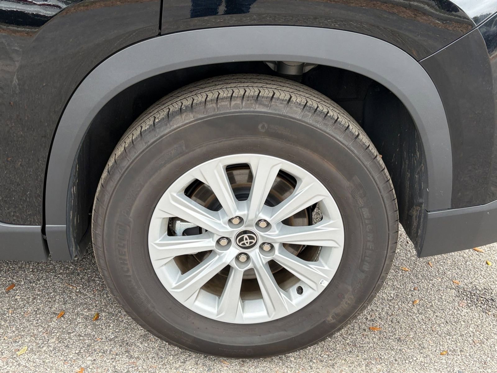 Used 2025 Toyota Grand Highlander FWD image 24