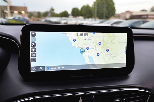 Used 2021 Hyundai Santa Fe Limited AWD/4WD image 29