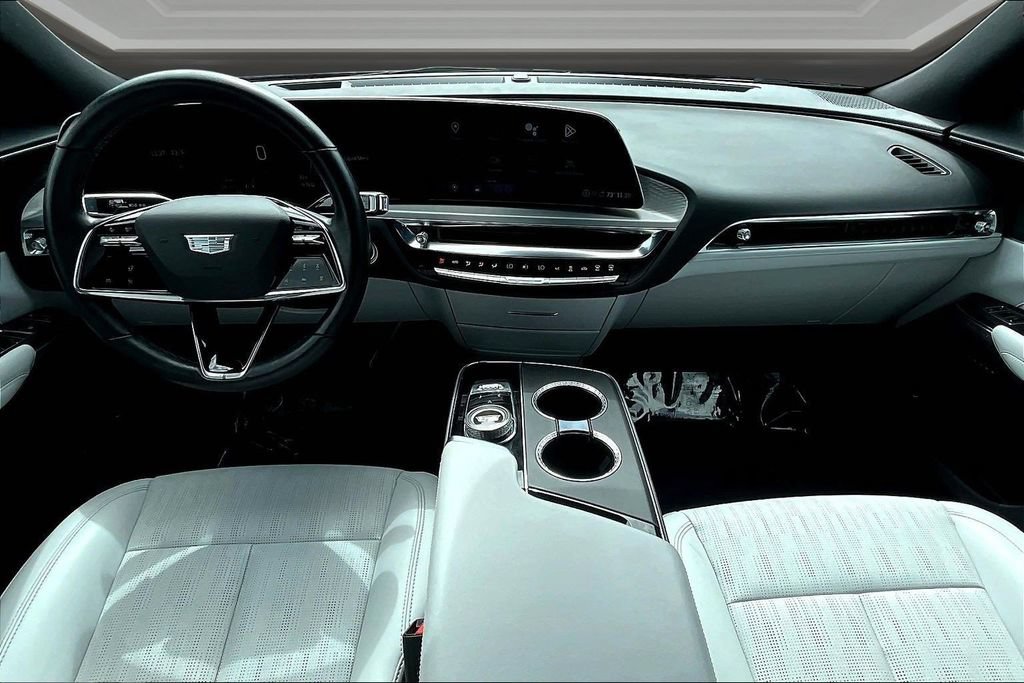 Certified 2024 Cadillac Lyriq Sport AWD/4WD image 7