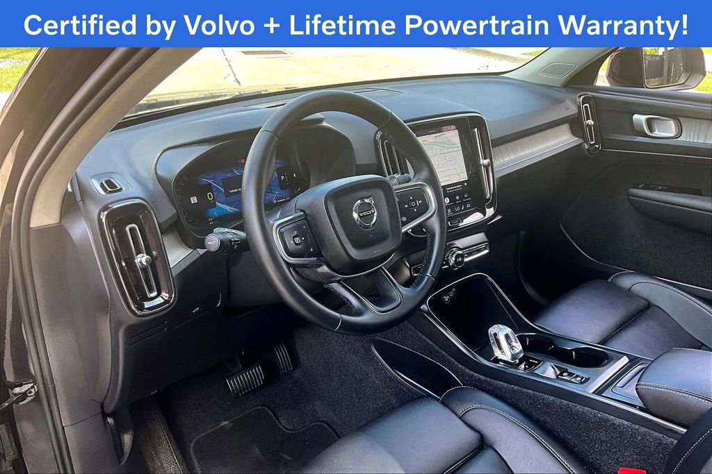 Certified 2026 Volvo XC40 B5 Plus AWD/4WD image 19