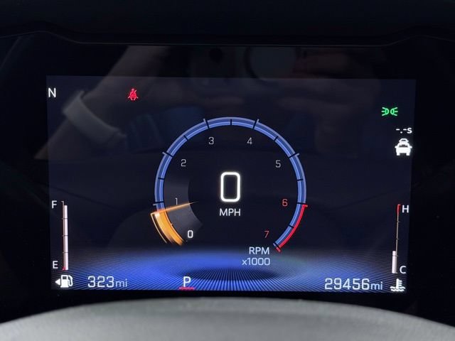 Used 2025 Chevrolet Trax LT w/ LT Convenience Package FWD image 28