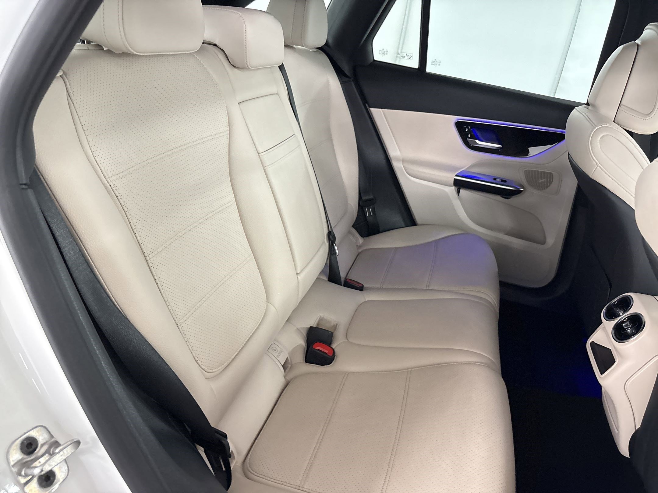 Certified 2025 Mercedes-Benz GLC 350e 4MATIC image 30