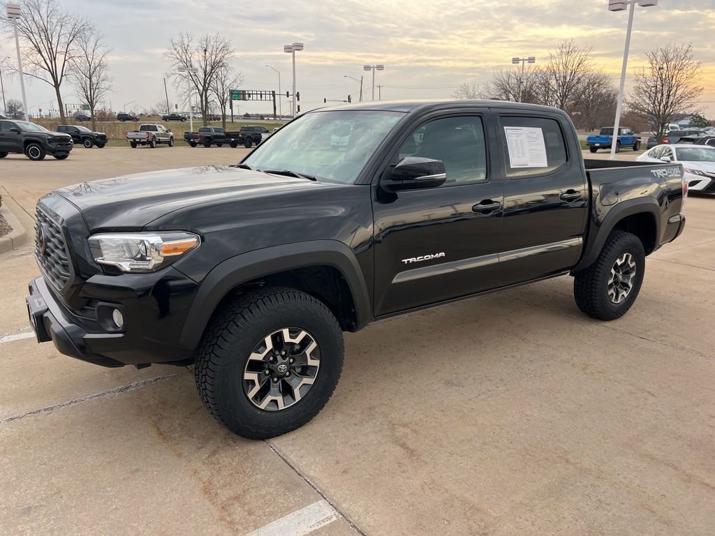 Used 2023 Toyota Tacoma TRD Off-Road w/ Technology Package image 33