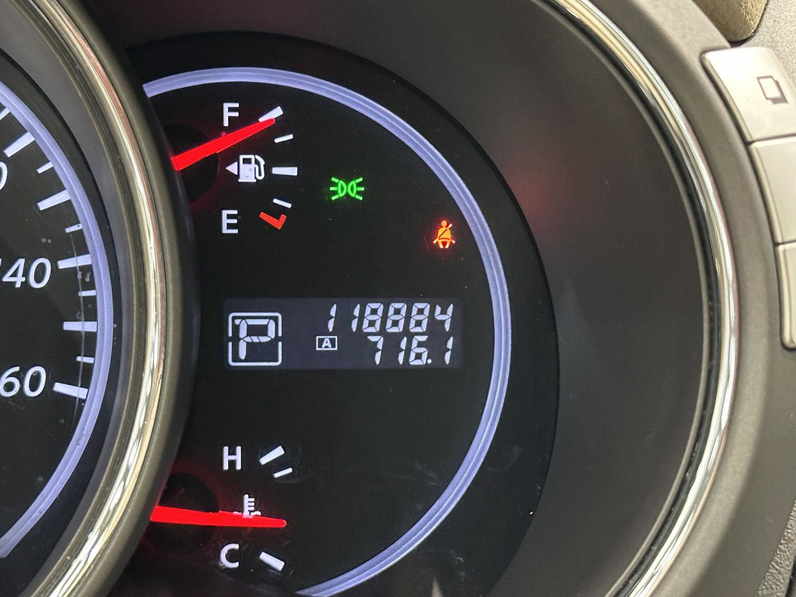 Used 2011 Nissan Murano LE w/ Navigation Pkg image 17