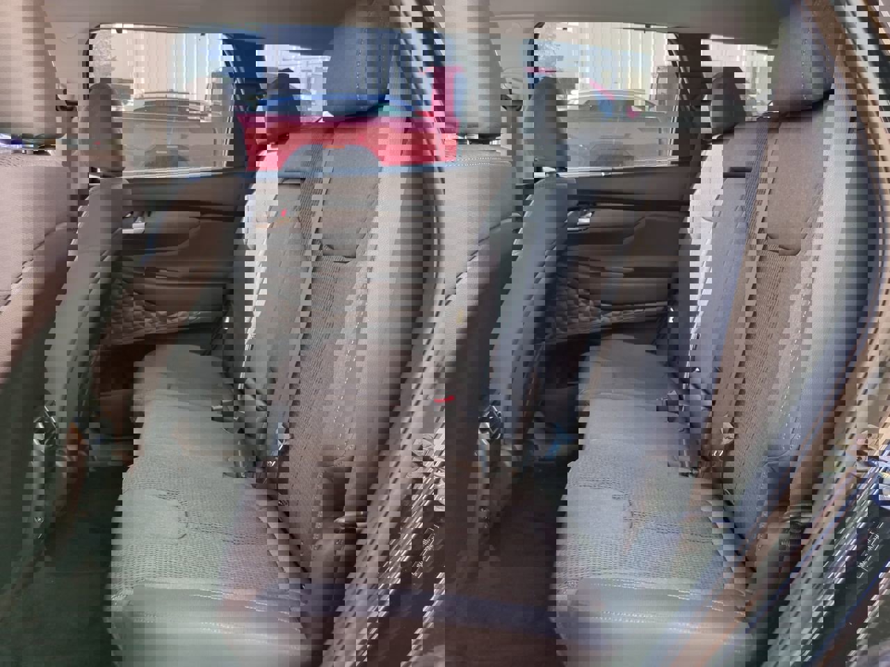 Used 2022 Hyundai Santa Fe SEL w/ Convenience Package image 14