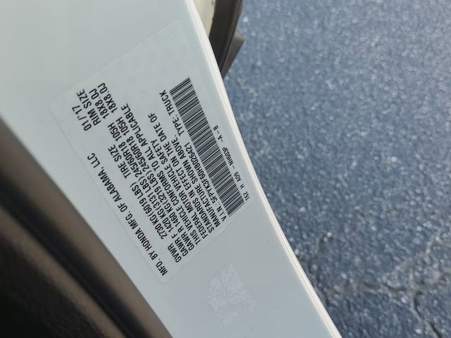 Used 2017 Honda Ridgeline RTL-T image 33