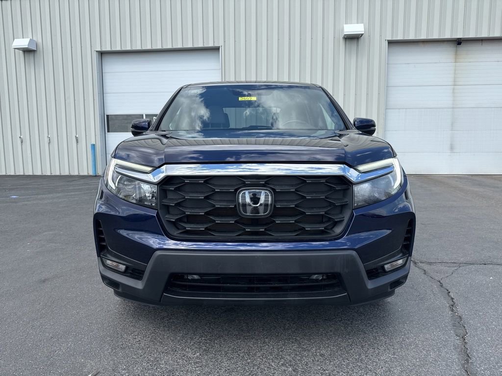 Used 2023 Honda Passport EX-L image 2