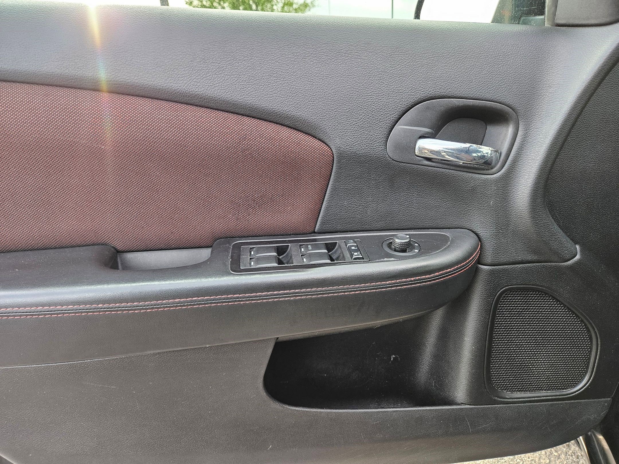 Used 2011 Dodge Avenger Heat FWD image 14