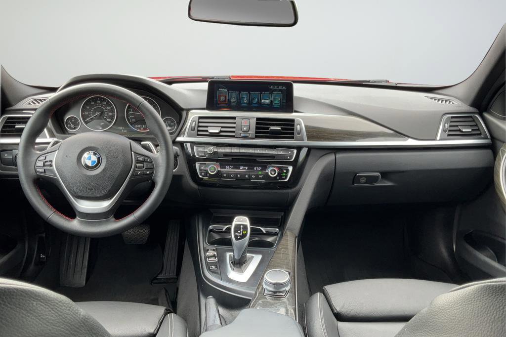 Used 2017 BMW 330i Sedan RWD image 12
