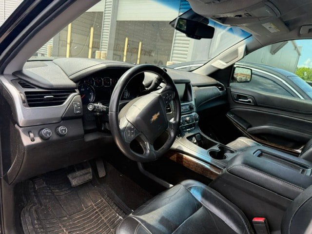 Used 2017 Chevrolet Suburban LT AWD/4WD image 5