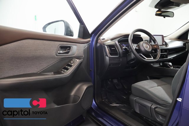 Used 2021 Nissan Rogue S AWD/4WD image 9