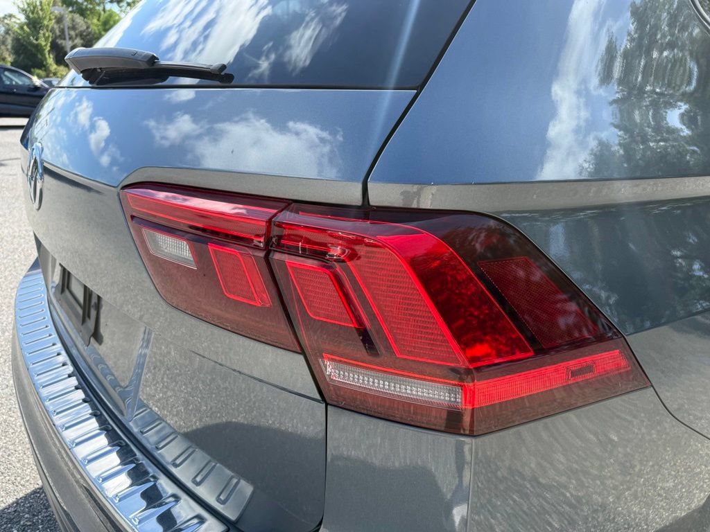Used 2021 Volkswagen Tiguan S FWD image 11