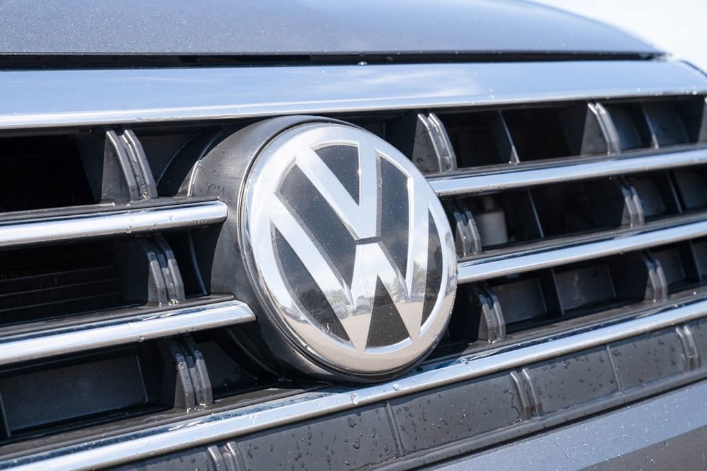 Used 2019 Volkswagen Jetta SE FWD image 3
