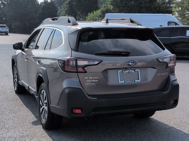 Used 2023 Subaru Outback Premium AWD/4WD image 5