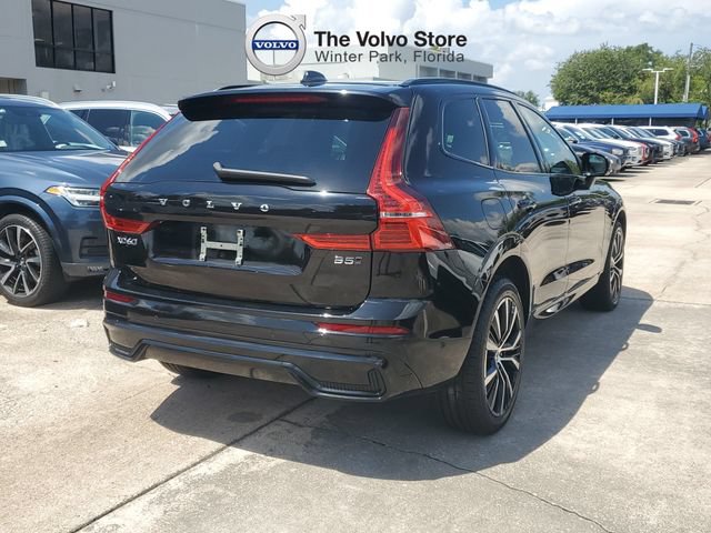 Certified 2024 Volvo XC60 B5 Plus AWD/4WD image 3