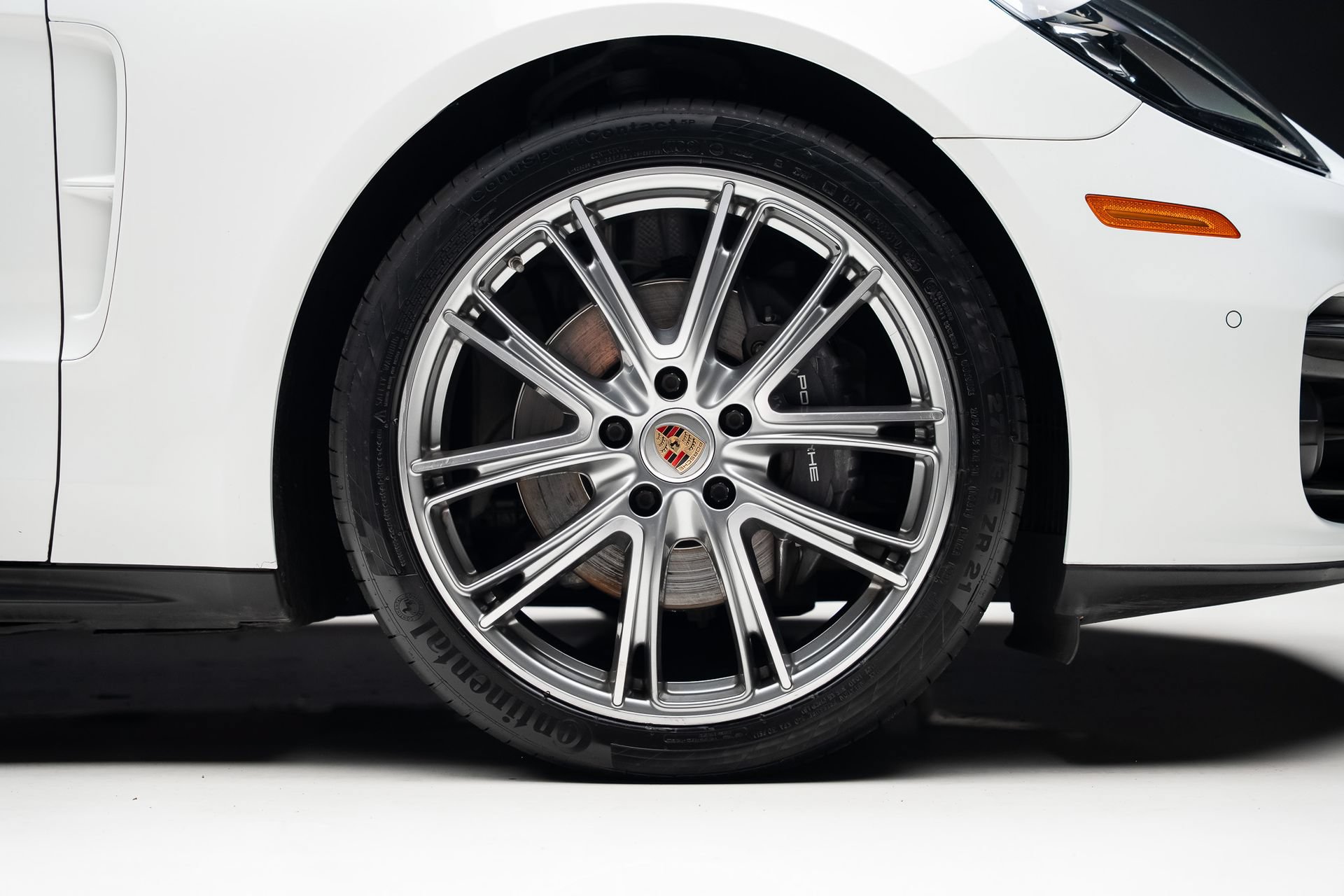 Used 2023 Porsche Panamera 4 AWD/4WD image 38
