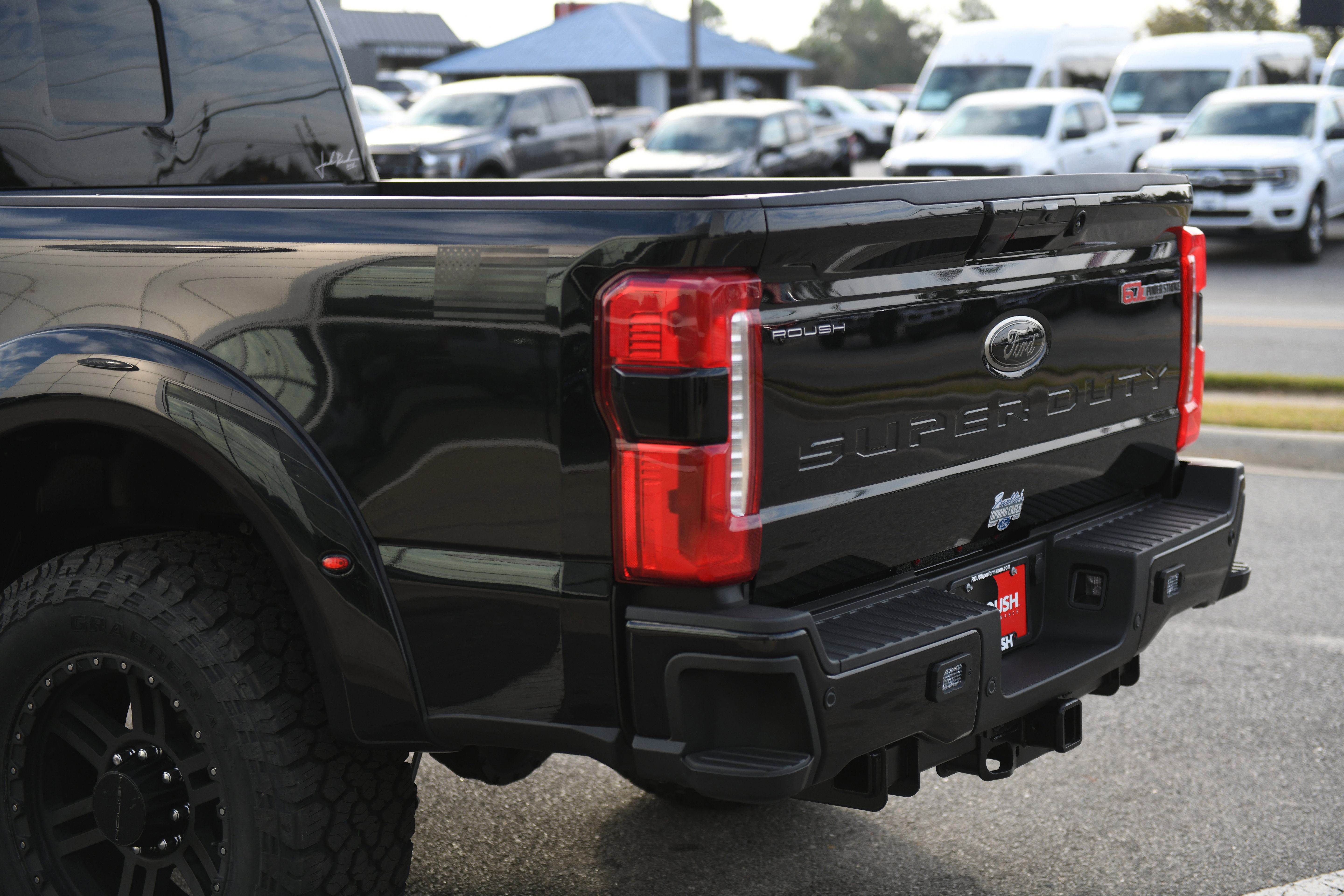 New 2026 Ford F250 Lariat w/ Black Appearance Package image 19