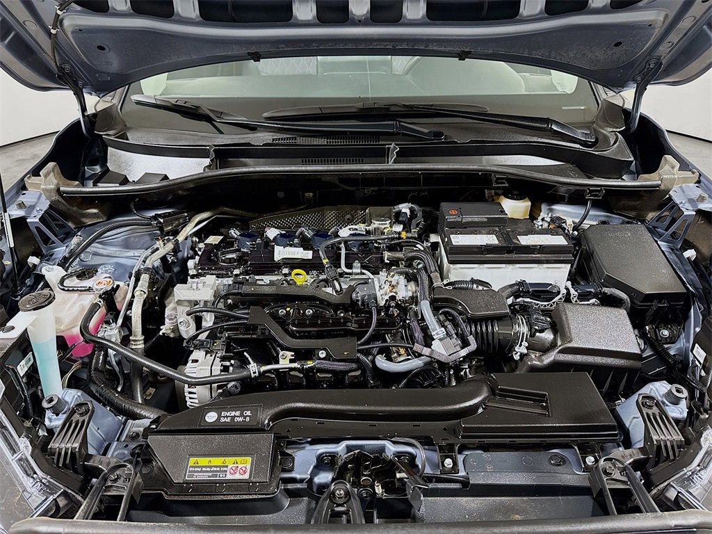 Used 2024 Toyota Corolla Cross LE image 27