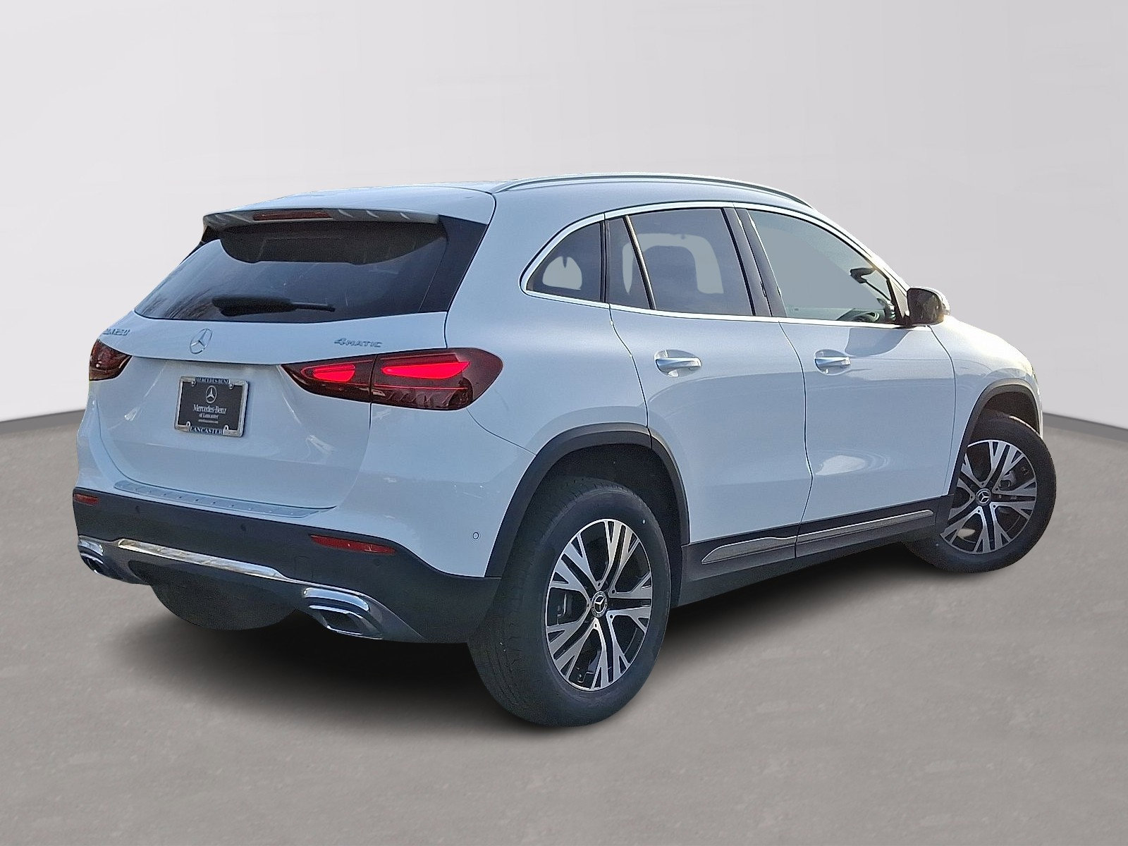 Used 2026 Mercedes-Benz GLA 250 4MATIC image 4