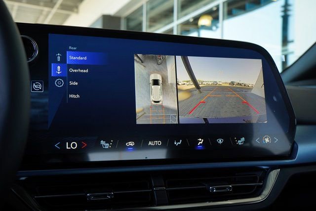 New 2025 Chevrolet Equinox EV LT image 21