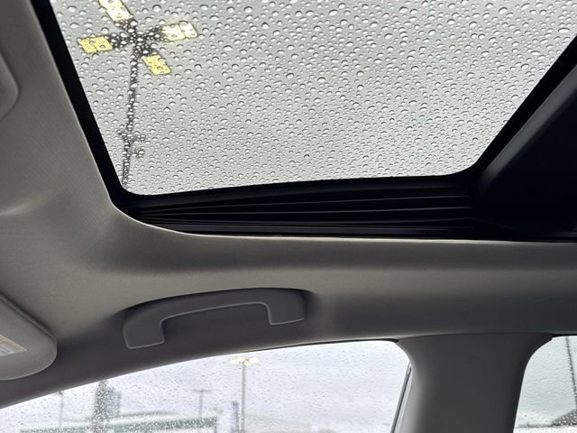 Used 2020 Nissan Murano SL w/ Moonroof Package image 17