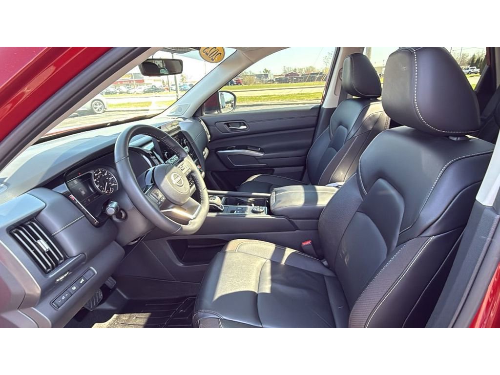 Used 2023 Nissan Pathfinder SL w/ SL Premium Package AWD/4WD image 26