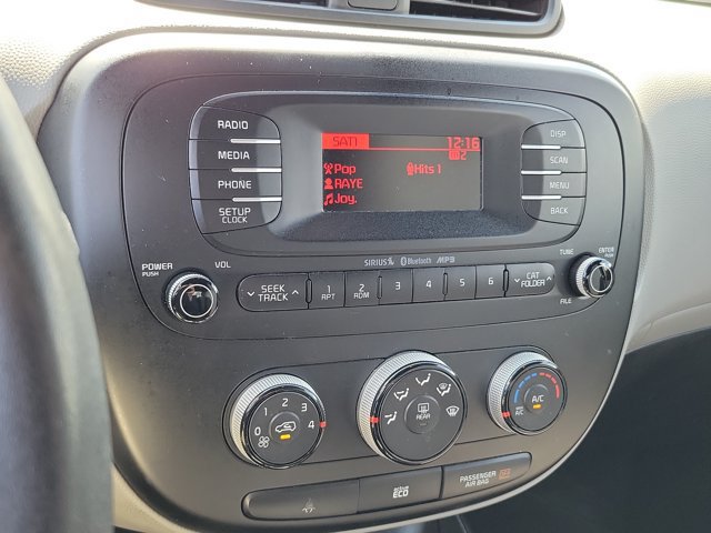 Used 2016 Kia Soul FWD image 25