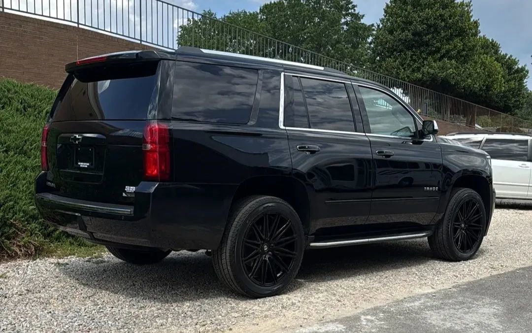 Used 2018 Chevrolet Tahoe Premier AWD/4WD image 7