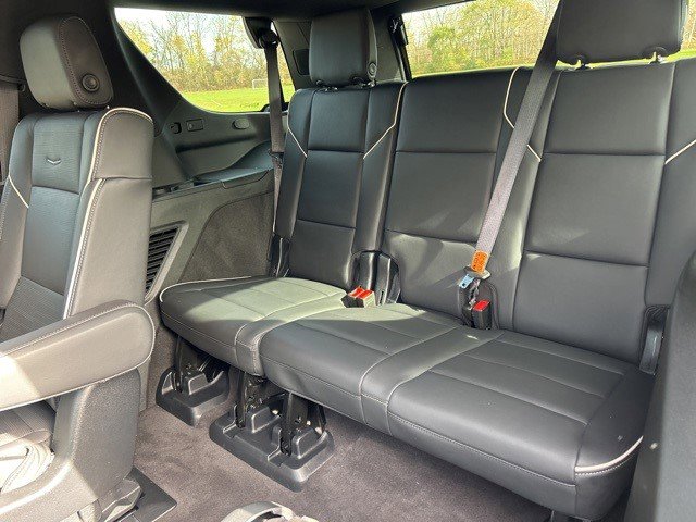 Certified 2023 Cadillac Escalade Premium Luxury image 13