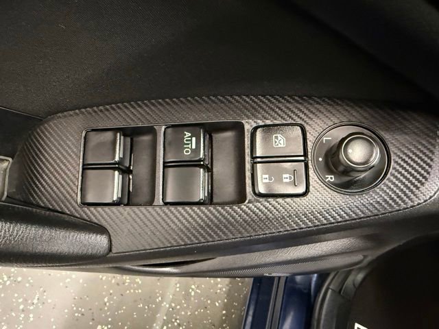 Used 2015 MAZDA MAZDA3 i Touring w/ Technology Package FWD image 11