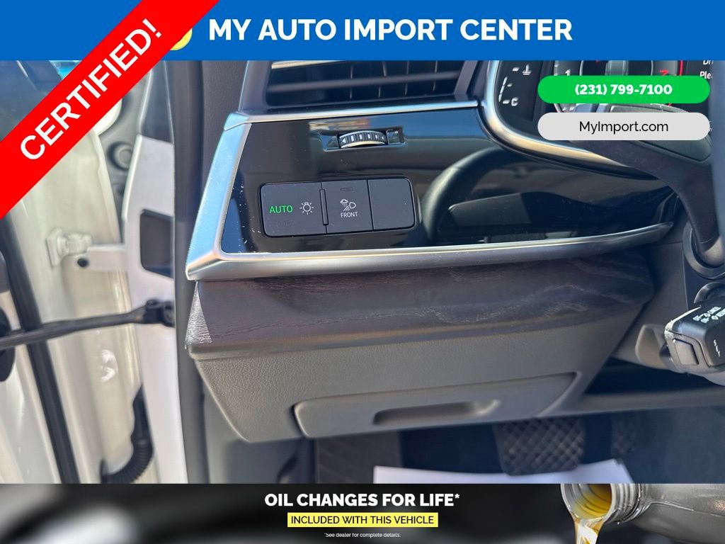Certified 2025 Audi Q8 Premium Plus w/ Premium Plus Package AWD/4WD image 16