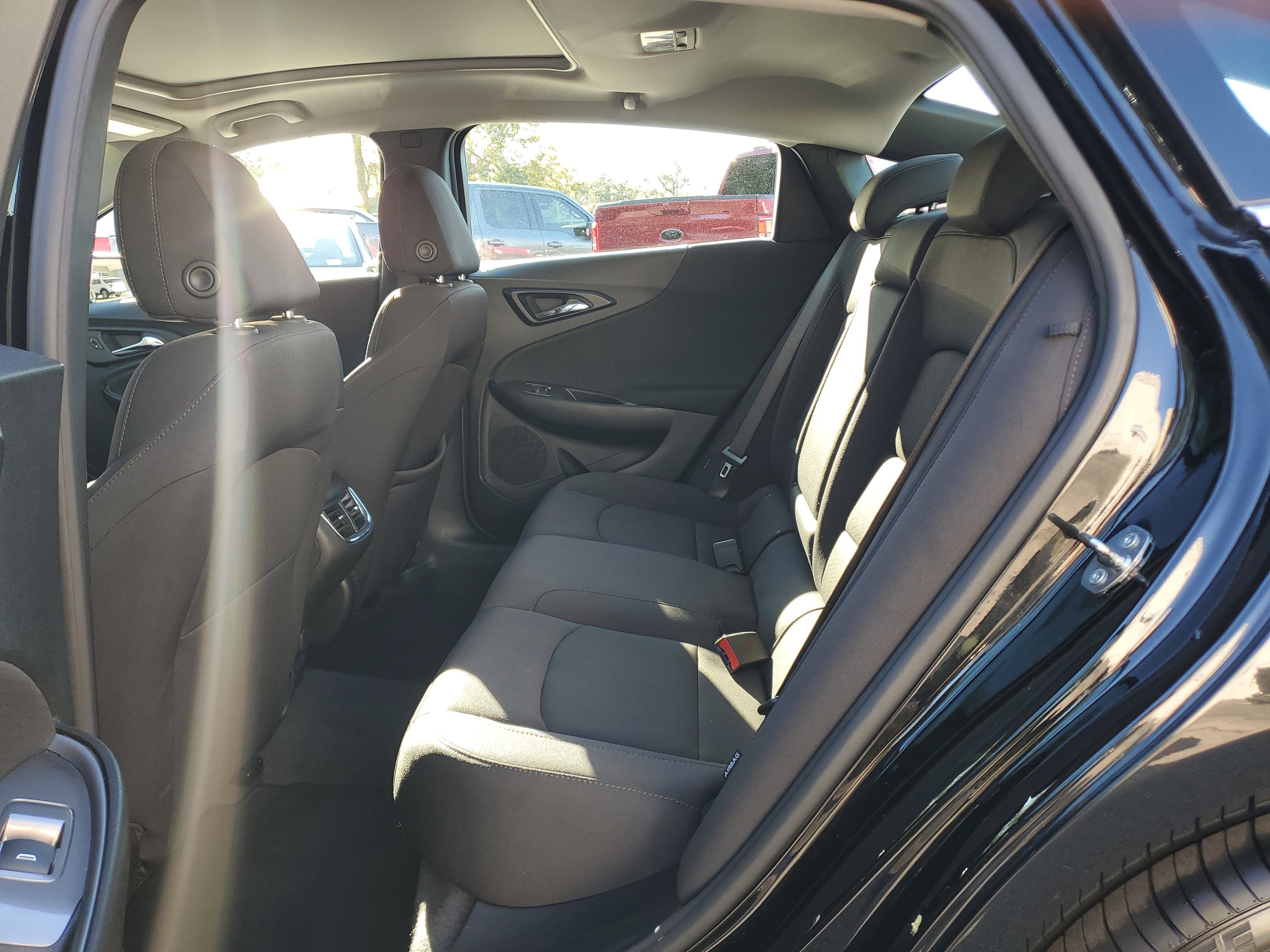 Used 2024 Chevrolet Malibu LT image 25