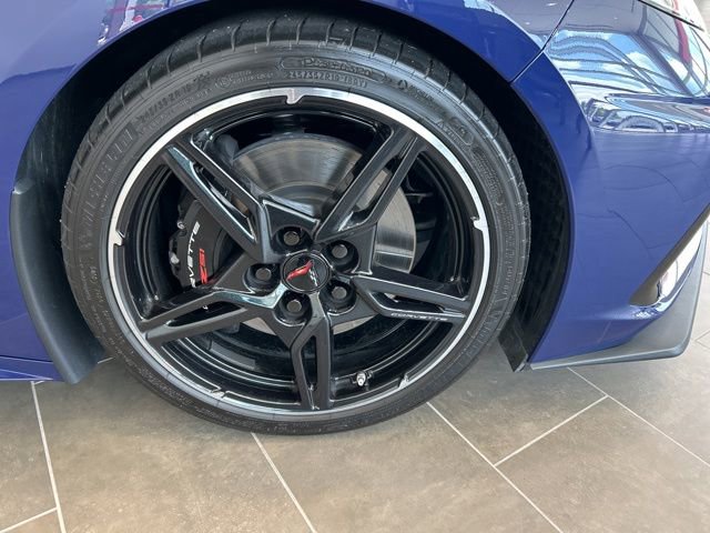 Used 2025 Chevrolet Corvette Stingray Preferred Cpe w/ Z51 Performance Package RWD image 18