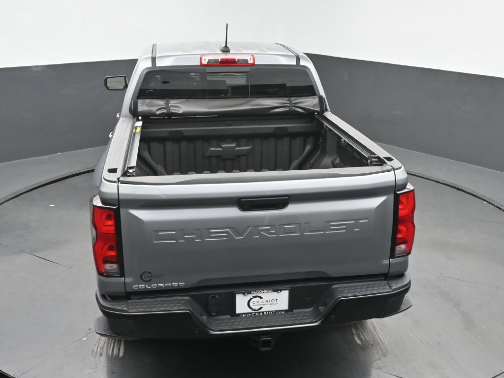 Used 2025 Chevrolet Colorado Z71 w/ Technology Package AWD/4WD image 45