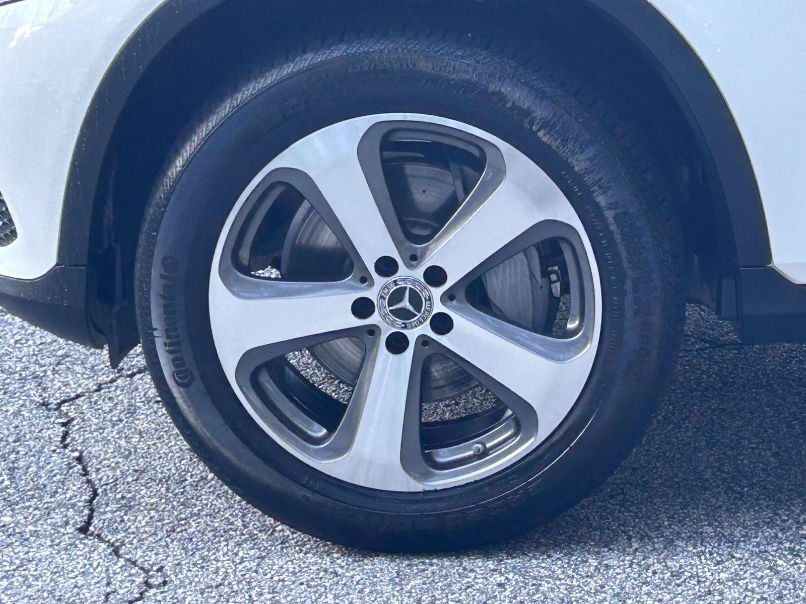 Used 2019 Mercedes-Benz GLC 300 image 16