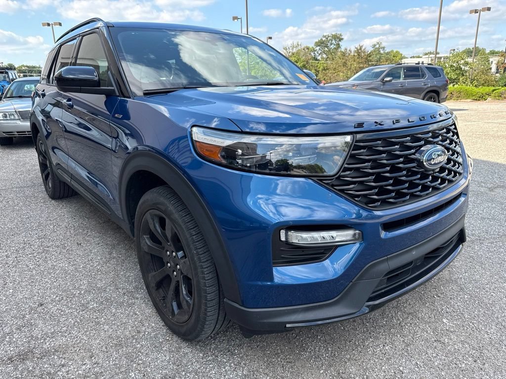 Used 2023 Ford Explorer ST-Line w/ Class IV Trailer Tow Package AWD/4WD image 13