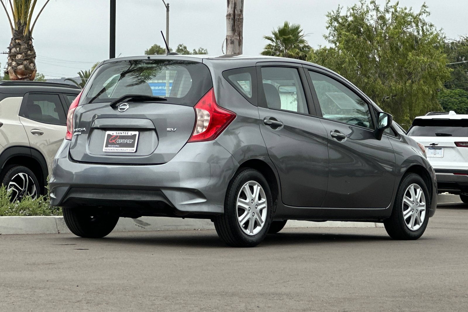 Used 2018 Nissan Versa Note SV FWD image 4