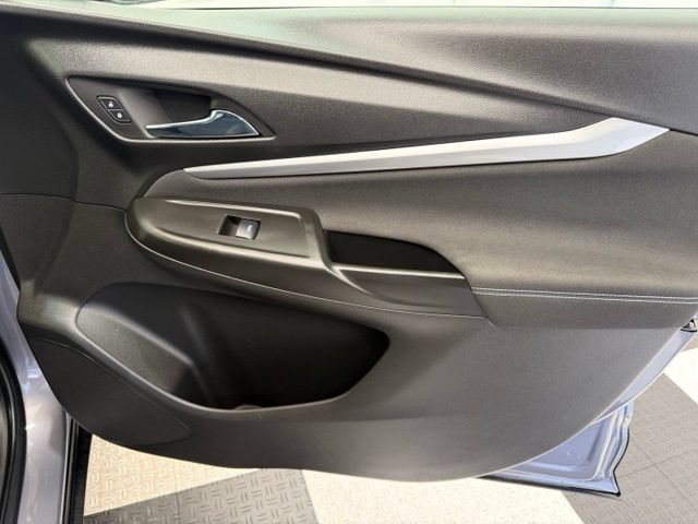 Used 2023 Chevrolet Bolt EUV LT FWD image 21