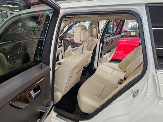 Used 2013 Mercedes-Benz GLK 350 2WD w/ Premium 1 Pkg image 11