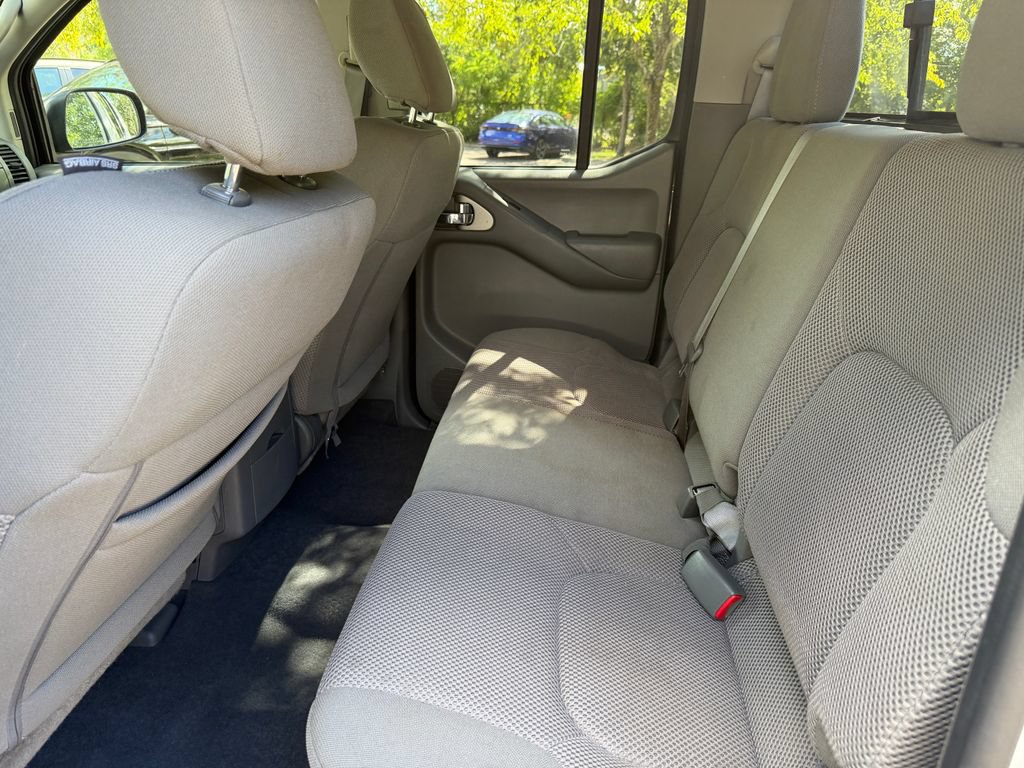 Used 2019 Nissan Frontier SV RWD image 11